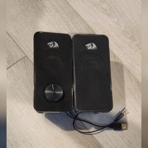 Compact Black Portable Speaker with USB Connectivity